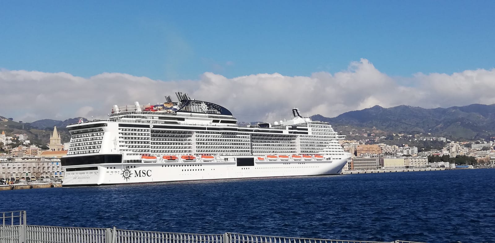 1bf7b74a-b35e-44e3-b7c7-6560e81ba7be